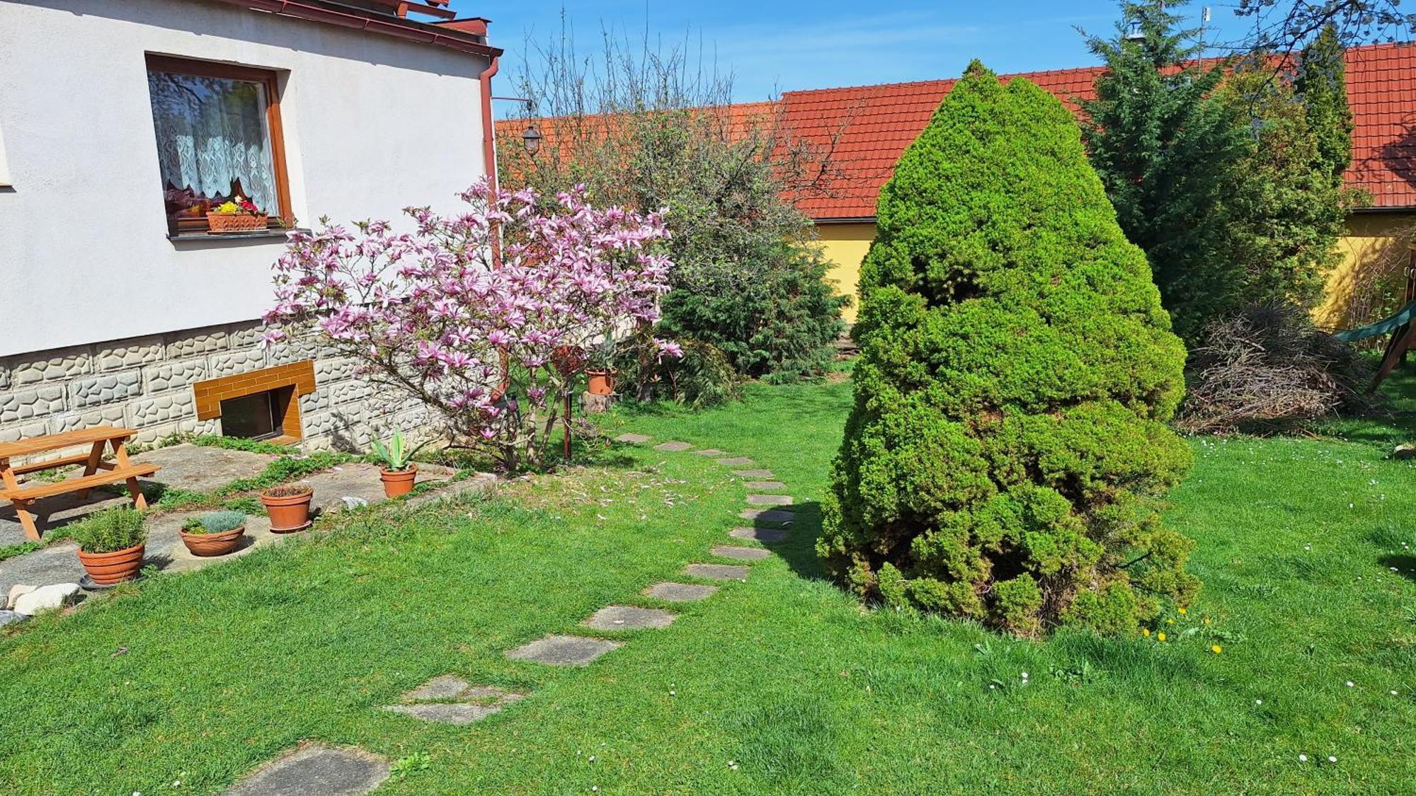 Apartamento Prague Zbraslav Old Garden Exterior foto
